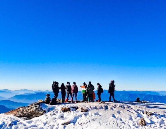 Hampta Pass vs Other Himalayan  Treks: Which One Should You Choose?