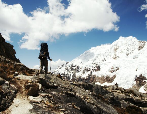 How to Reach Hampta Pass Trek  Base Camp (Manali to Jobra)